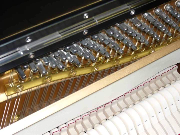 Restauration de piano Limours